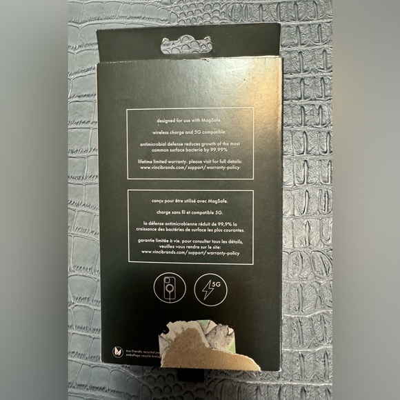 kate spade NY Protective Hardshell - Picture 4 of 4